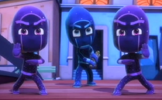 Immagine di Ninja della notte e i suoi Minininja  in trasformazione